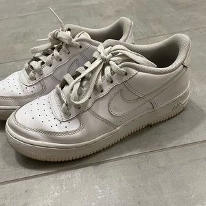 Air Force 1’s (AF1)